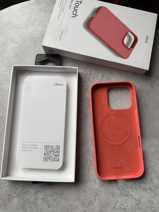 Чехол на iPhone 16 pro