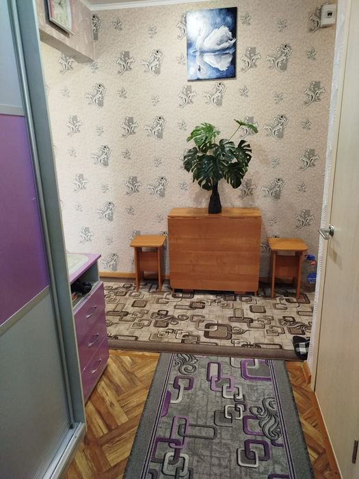 Продаётся 2 комнатная квартира.