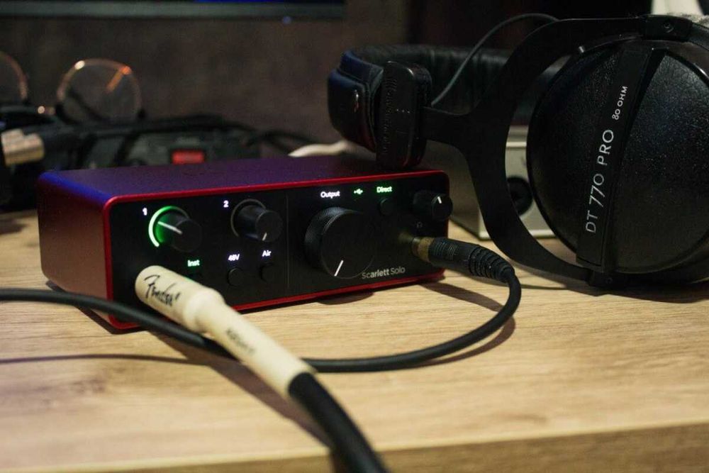 Focusrite Scarlett Solo Studio 4th Gen