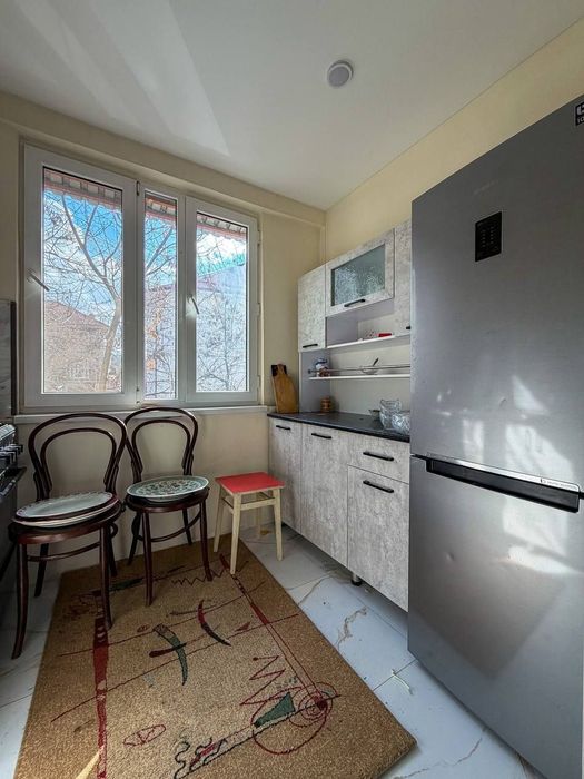 1 в 2 квартира 37м.кв на Буз 2