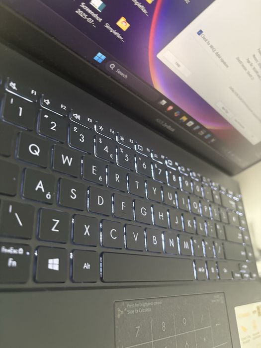 Laptop Asus ZenBook 13 i5 500GB SSD