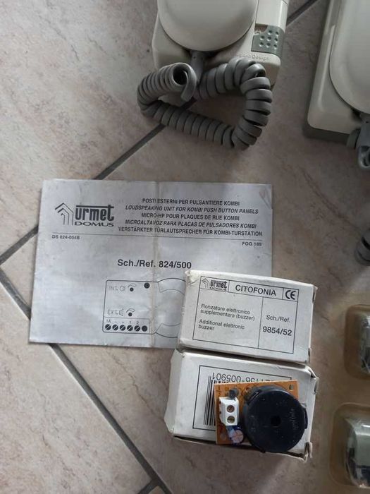 CITOFON  pentru casa cu 5 camere  de la URMET- Italia