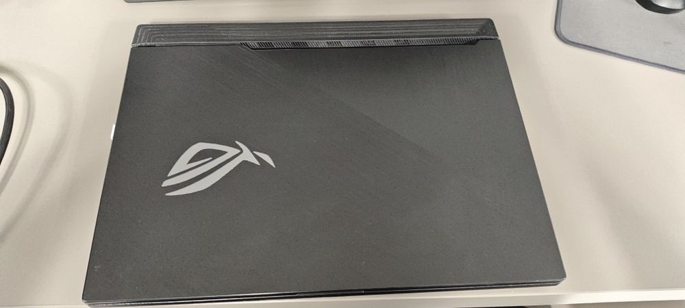 ASUS ROG Strix G512LV i7 RTX 2060 16GB RAM,512GB SSD обслужен