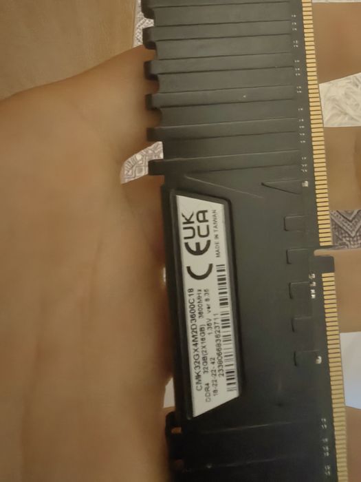 16 ram ddr4 3600mhz impecabili