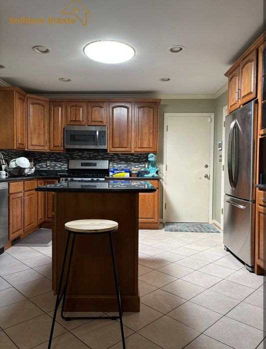 Дава се под наем Едностаен апартамент в София, Надежда 1 - 45 кв.м за 375 € - Снимка #2