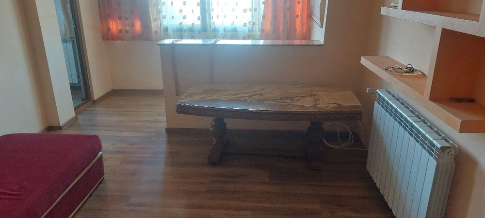 Închiriez apartament 2 camere