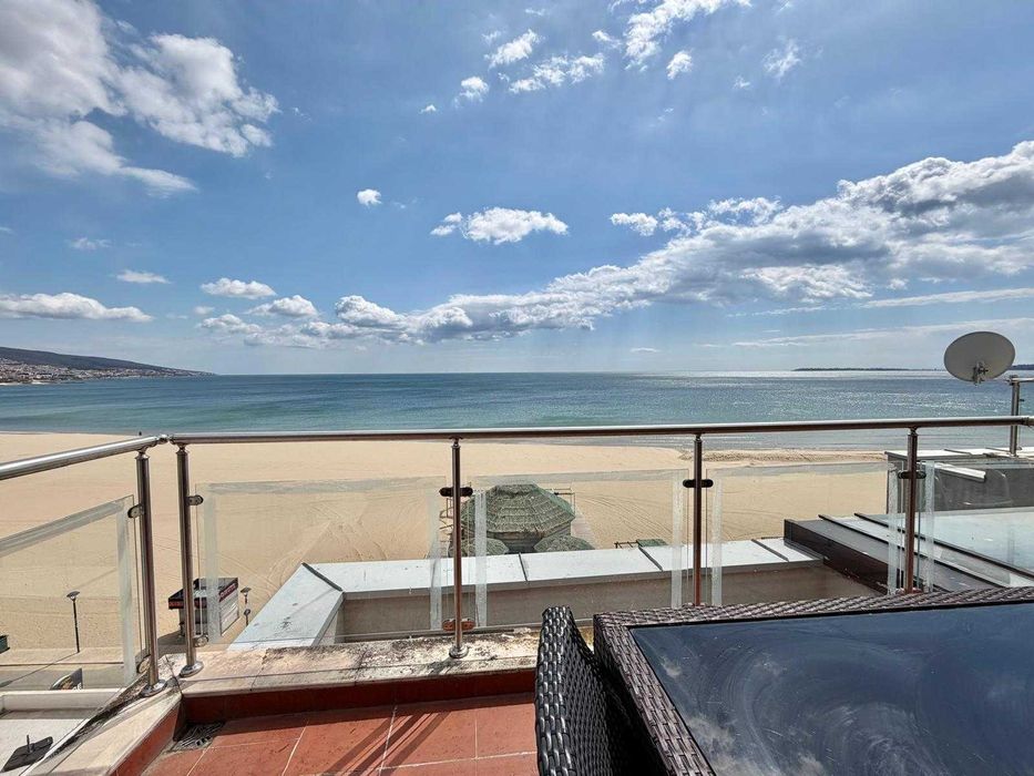 Предлагаме под наем двустаен апартамент в Слънчев Бряг с морска гледка!