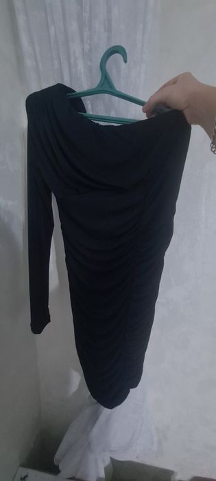 Платье продам отличное