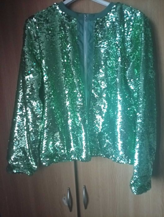 Geaca full paiete verzi