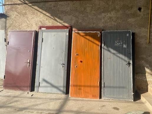 Принимаем железные двери самовывоз