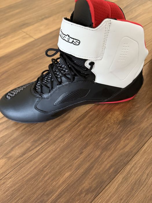 Боти Alpinestars