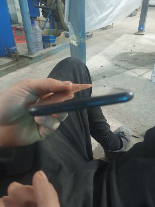 Samsung galaxy A11 32gb aybi yo garantiyasi bilan pas kopiya beriladi