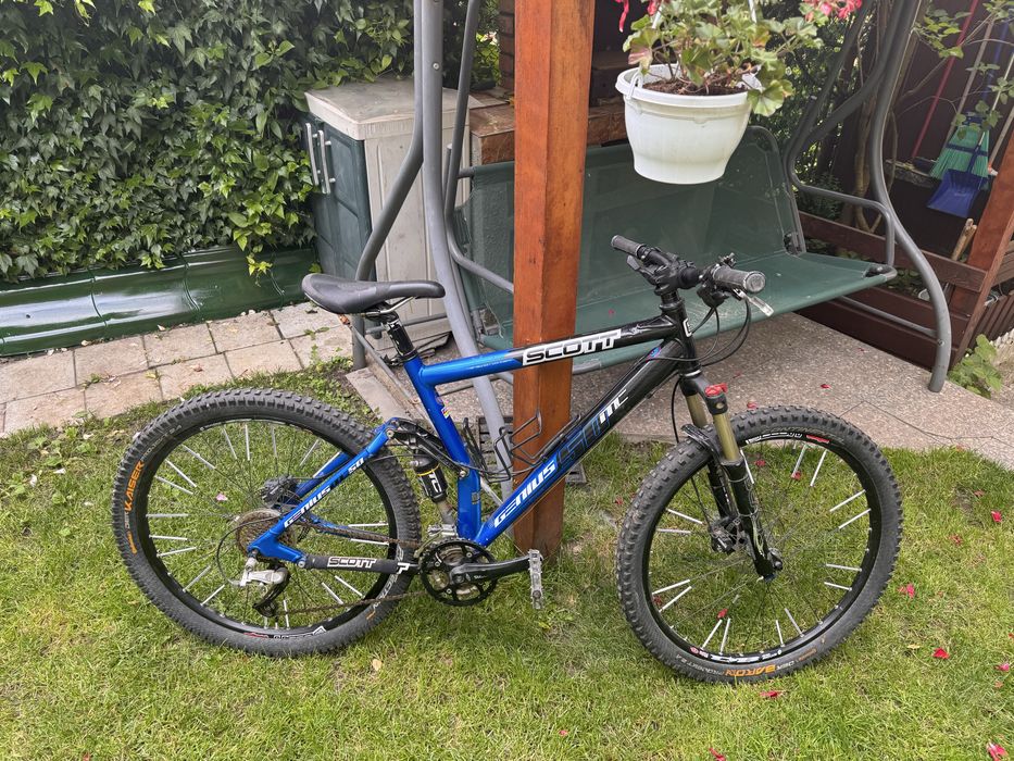 Bicicleta full suspension Scott Genius