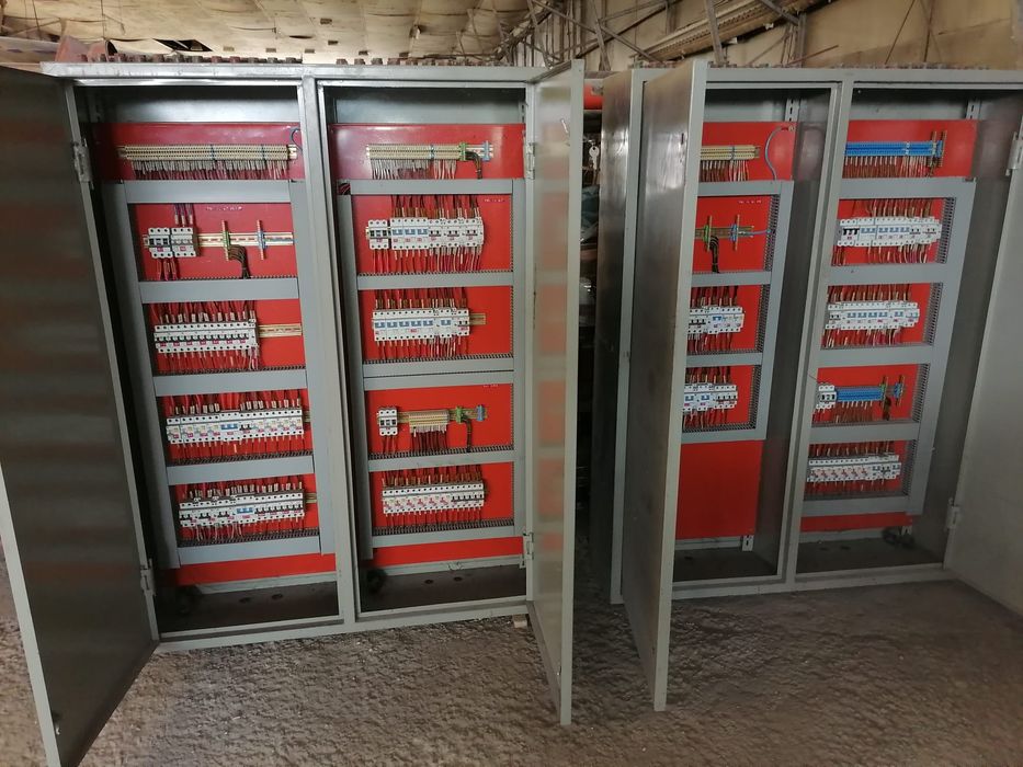 Vând dulap/dulapuri/cofret/cofrete