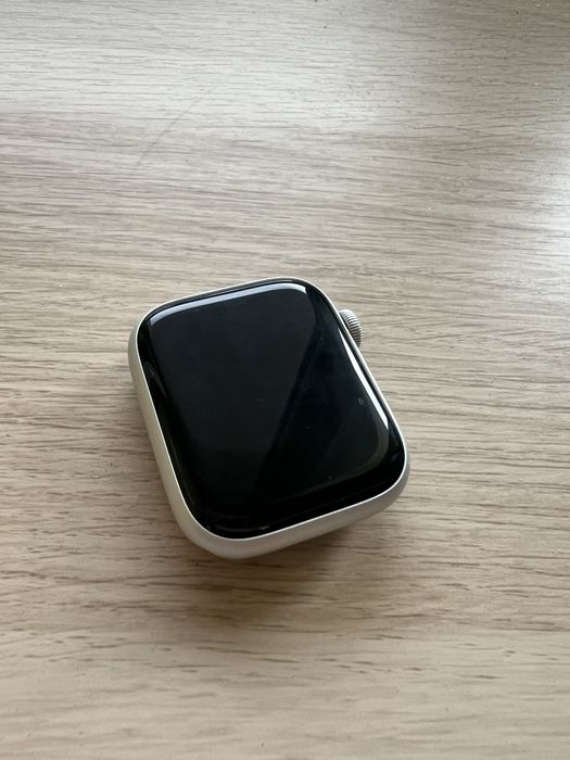 Apple Watch Series 8 45mm + каишки