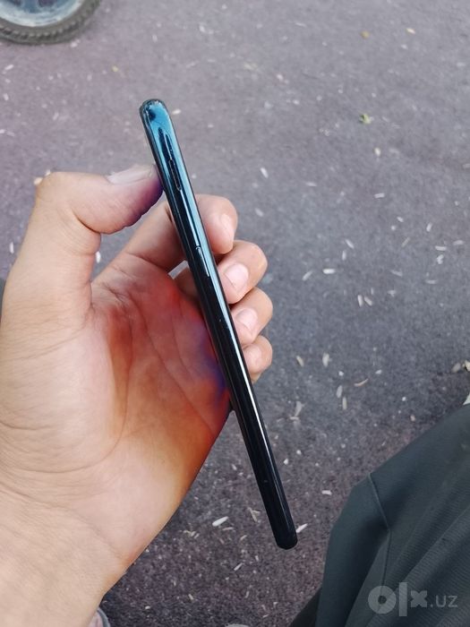 Samsung j 4 plus