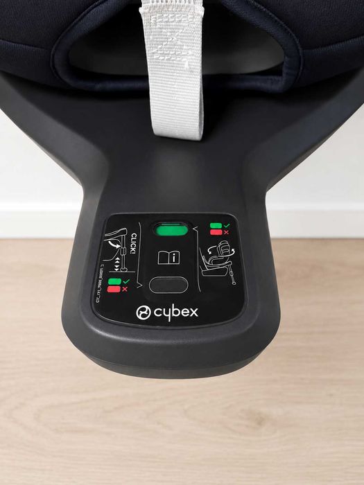 CYBEX Стол за кола с база (40-105см) SIRONA S I-SIZE - стол за кола от 0 до 4 години с Isofix - тъмносин