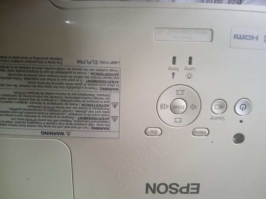 Продам проектор EPSON модель Home Cinema  3010
