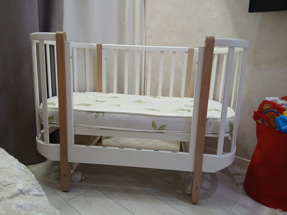 Кроватка детская