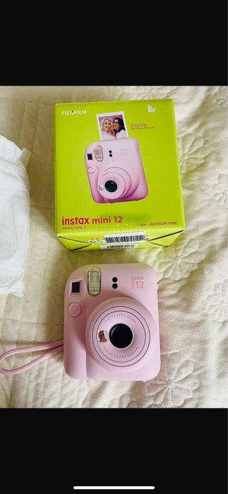 Фотоапарат Instax Mini 12