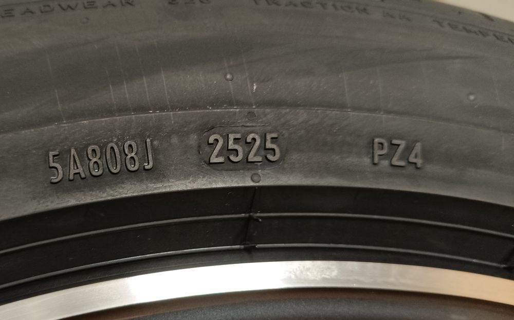 Оригинални джанти с гуми летни 19 цола Mercedes S klasse W223 дот 2025
