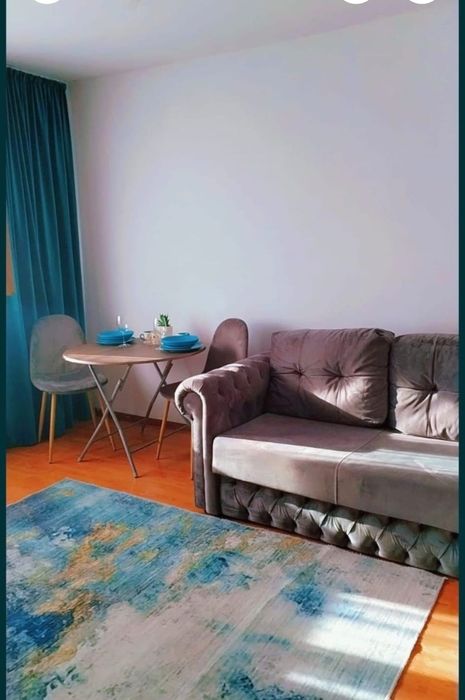 Ofer spre închiriere garsonieră