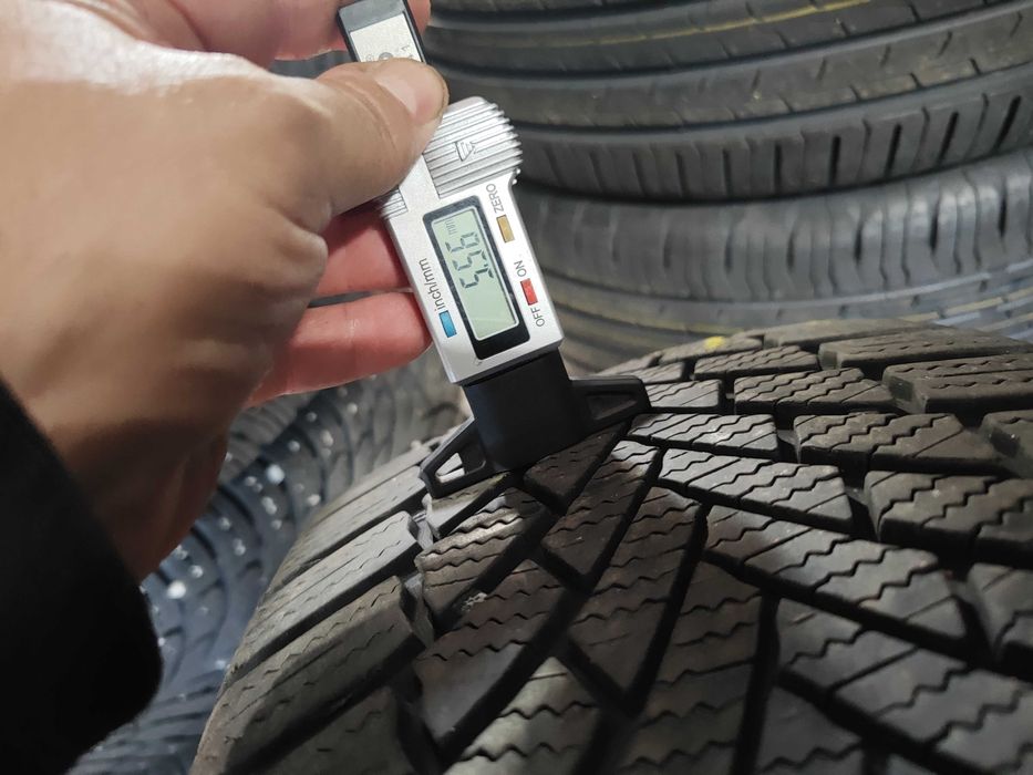 4бр. зимни гуми 235/55/19 Bridgestone