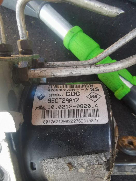 Pompe abs Renault megane 3 476602272r 476605296r