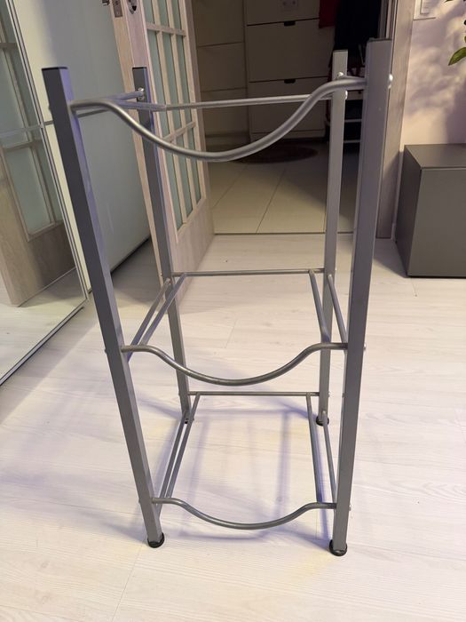 Suport aluminiu pentru 3 bidoane apă 19L – ideal birou/casa