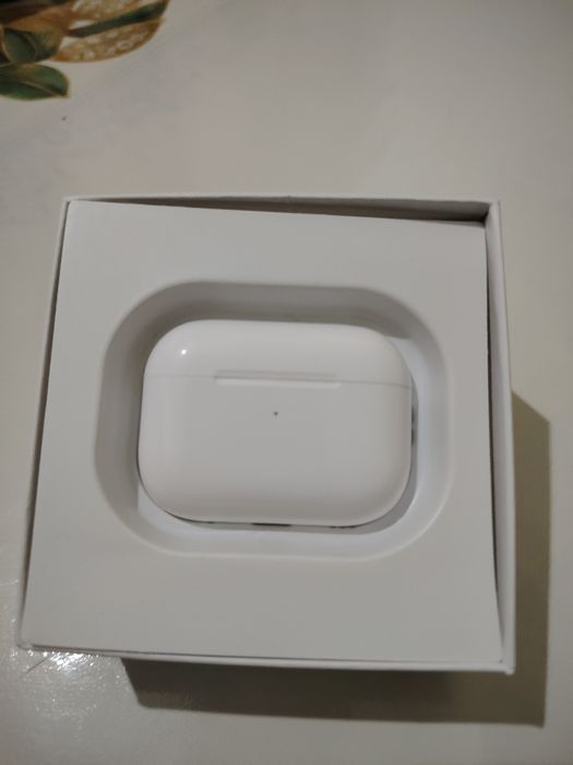 AirPods Pro наушники