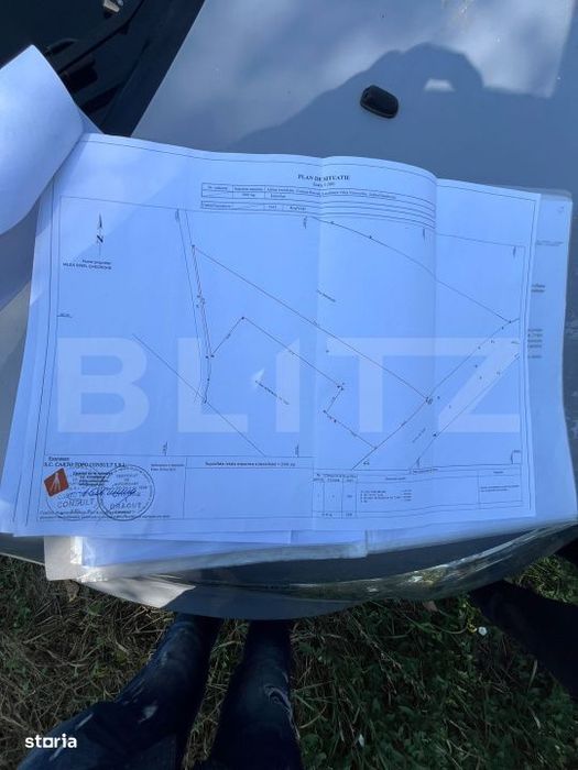Teren intravilan de vanzare, 2.000 mp, deschidere 30 m