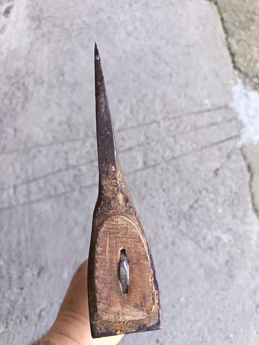 Securie de tăiat lemne ,din foaie de arc, de vânzare