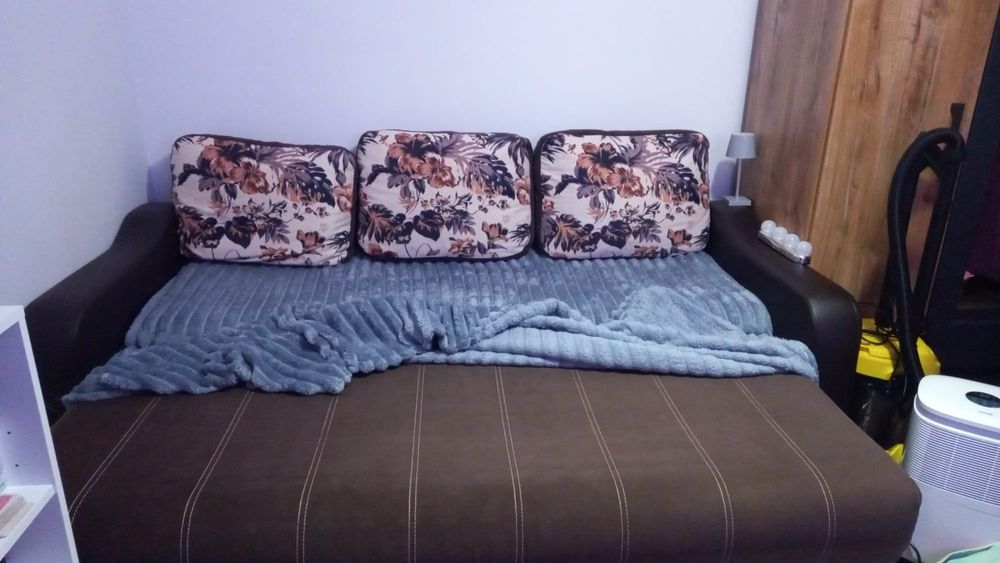 Vand canapea,are latimea de 1500 si lungimea 1900