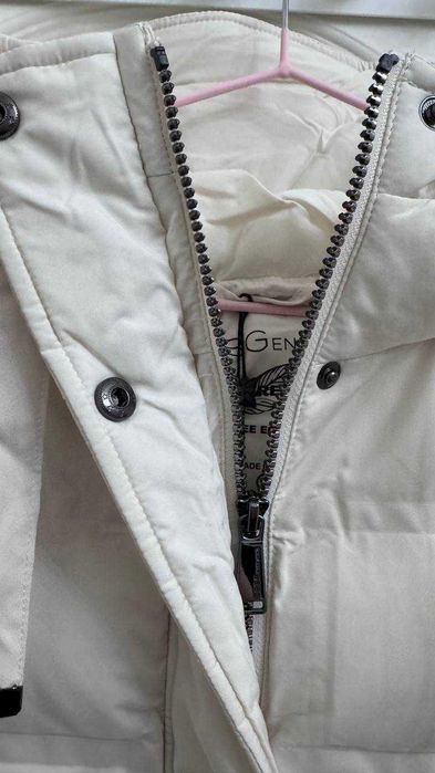 Новая дутая жилетка BCBGeneration, размер XL (50/58)