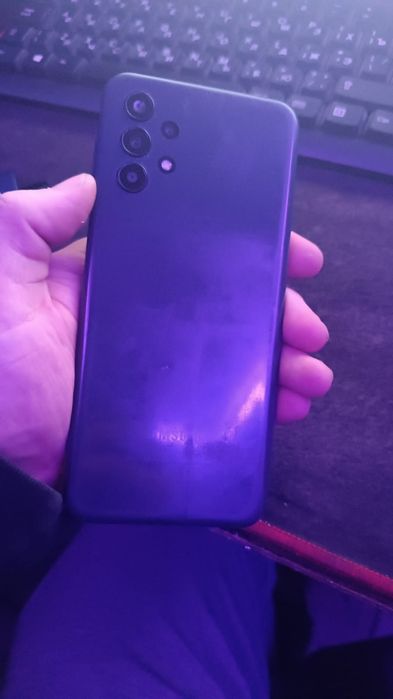 Срочно продам телефон