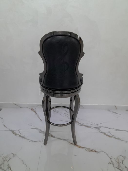 Барный стул вращающийся