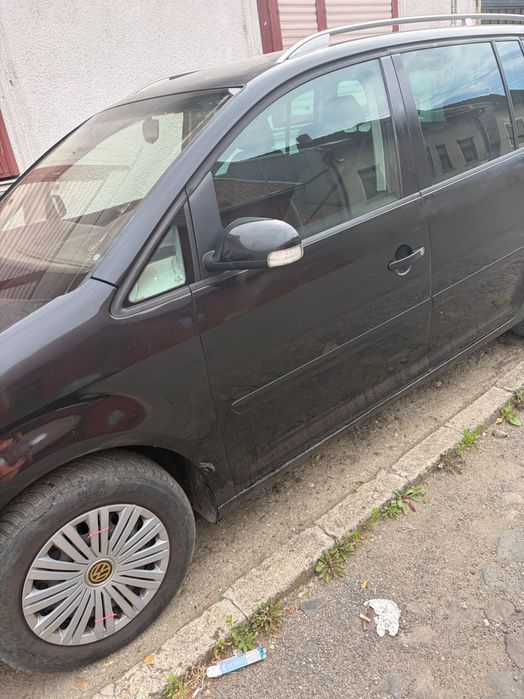 VOLKSWAGEN Touran 2004 — imagine 5