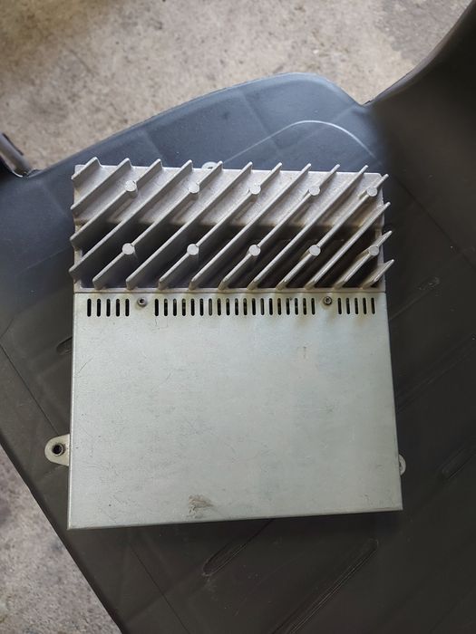 Усилвател бмв е39