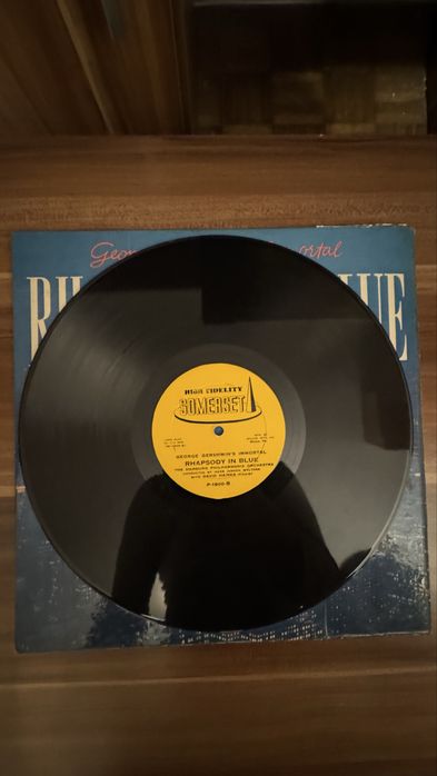 Lot: 2xvinil + carte “Memoriale” de Vasile Parvan