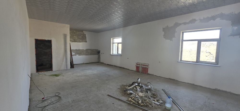 Савдо ва ишлаб чикариш учун таёр бино сотилади 130 m2