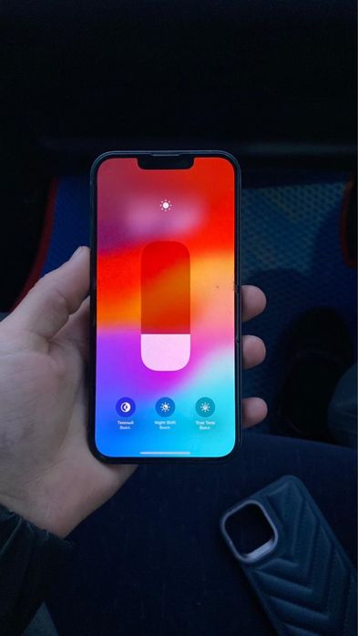 Iphone 13 продается 190,000