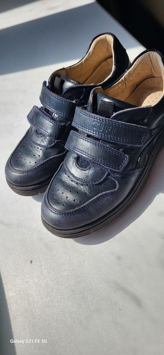 Продам ботинки tiflani за 8000