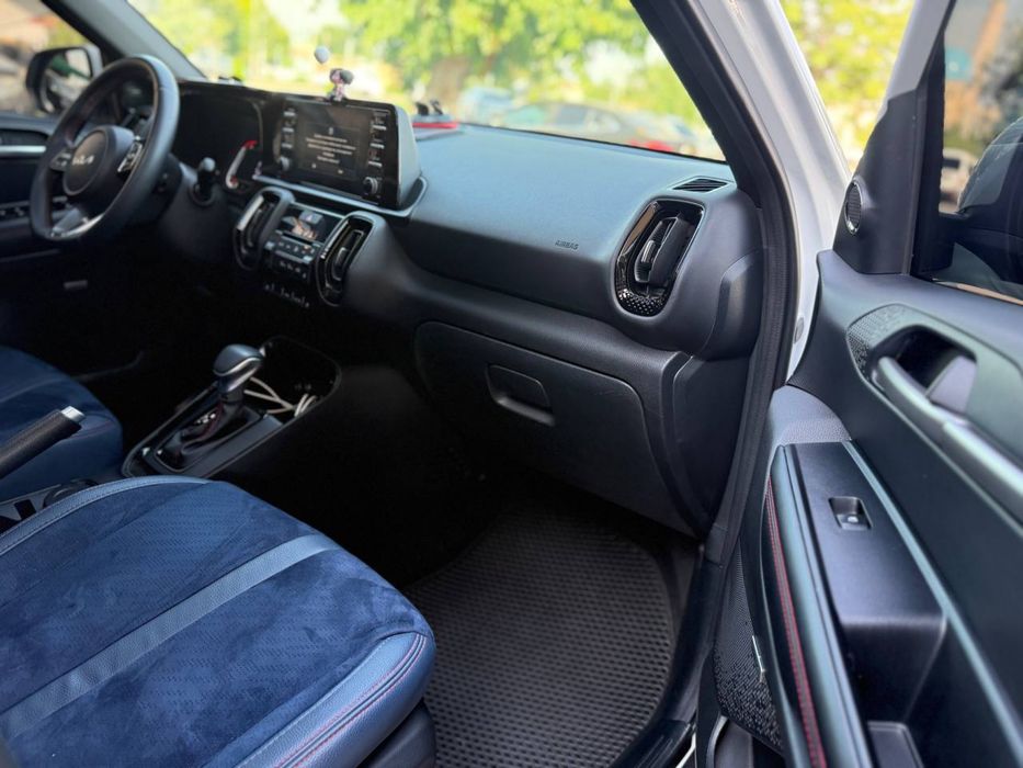 Продаётся Kia Sonet Prestige 2025 года