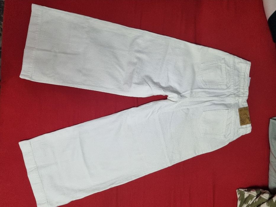 Blugi Trussardi evazati albi