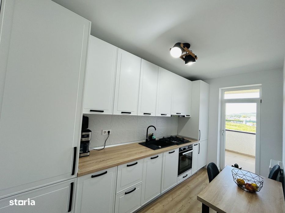 Apartament de vanzare, bloc nou, cu lift, bucatarie separata, dressing