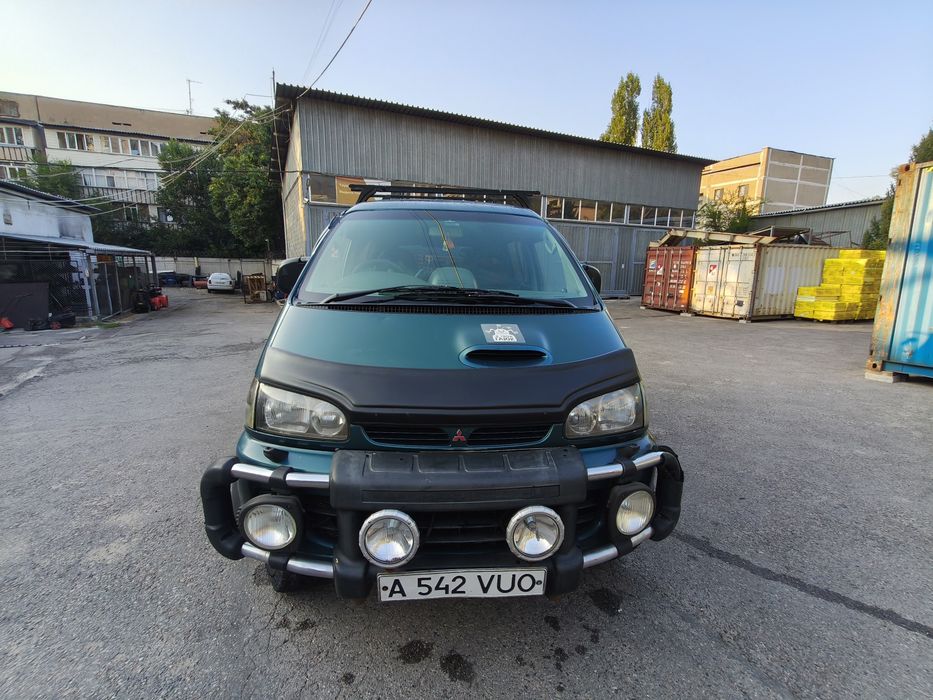 Mitsubishi delica
