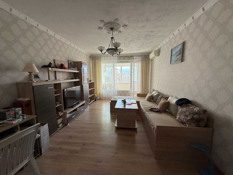 Продава се Двустаен апартамент в Пловдив, Кършияка - 65 кв.м за 1020 €/кв.м - Снимка #3