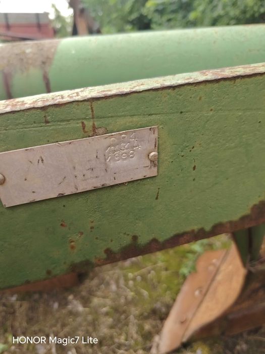 Vând piese John Deere