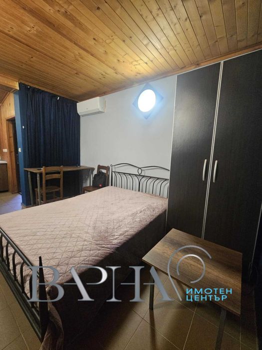 Дава се под наем Едностаен апартамент в Варна, Център - 20 кв.м за 331.5 € - Снимка #2