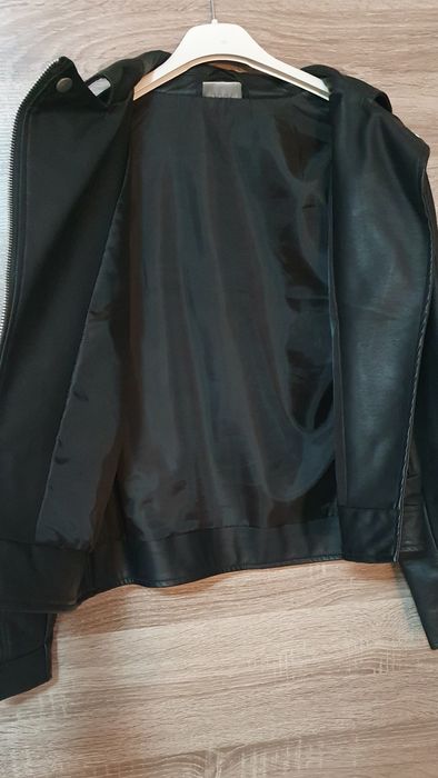 Черно яке от еко кожа